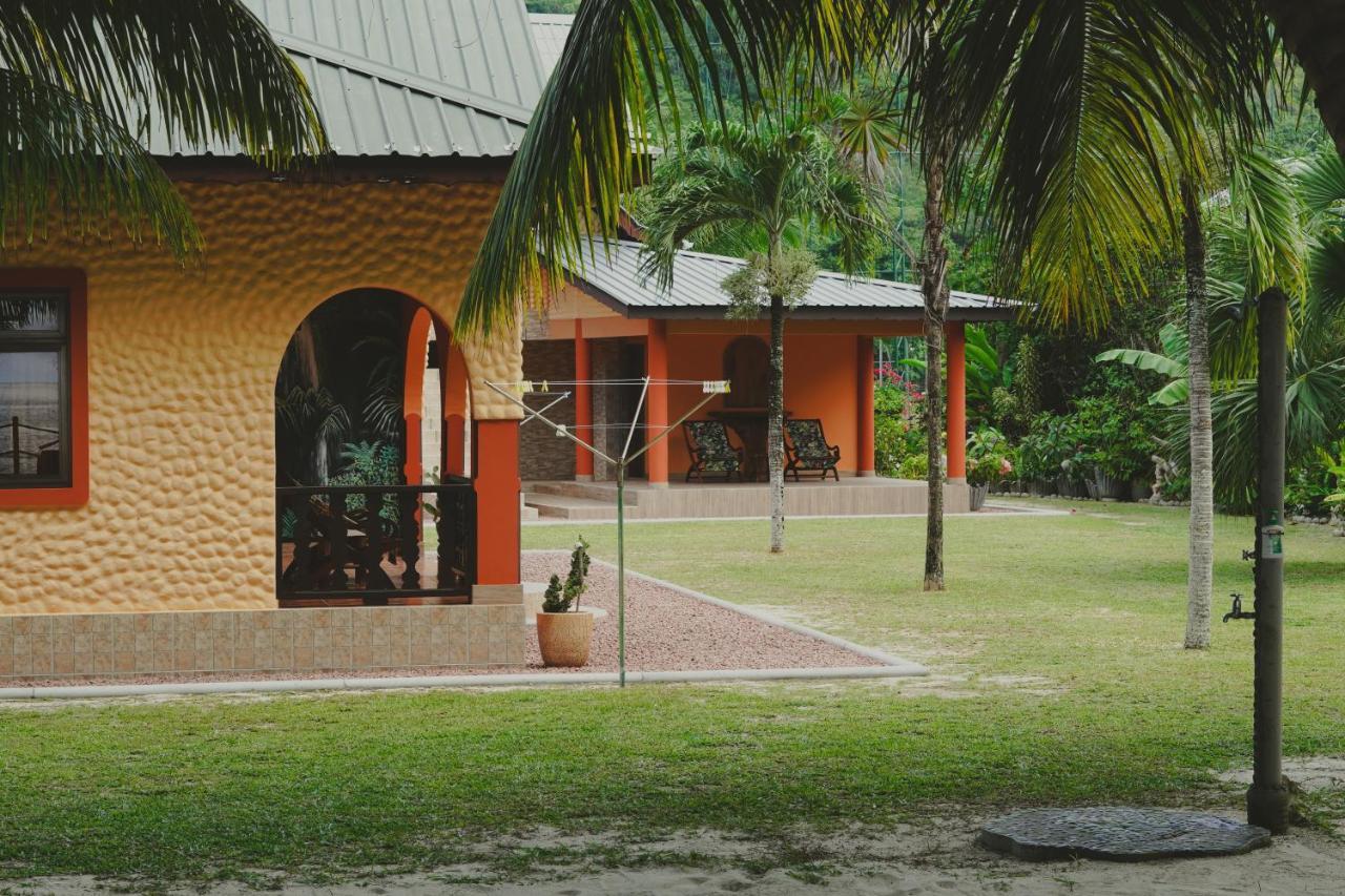 Anse Kerlan Beach Chalets Экстерьер фото
