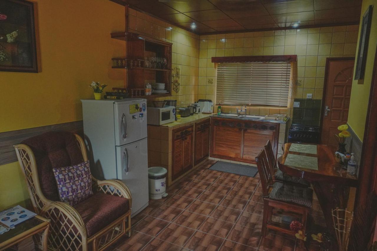 Anse Kerlan Beach Chalets Экстерьер фото